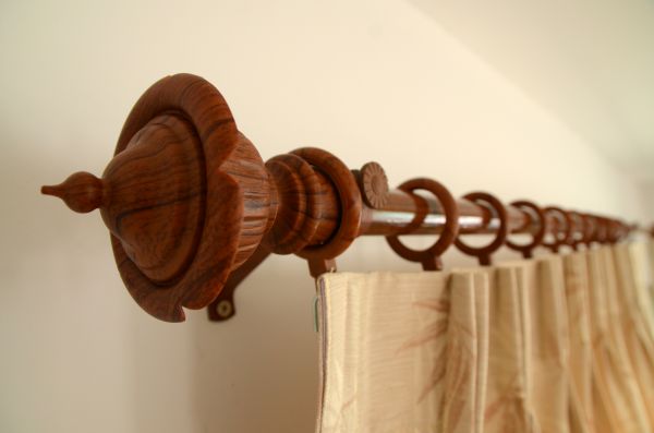 Curtain Rod Mounting in Mentor