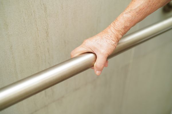 Cost of Tub Grab Bar Installation in Mentor