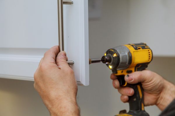 Cabinet Knob Installation in Mentor