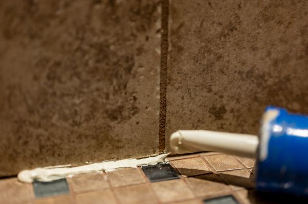 Shower Caulk Replacement in Mentor