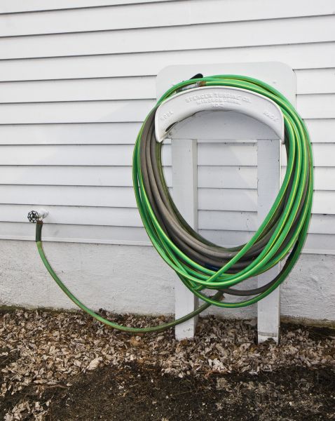 Cost of Hose Holder Installation in Mentor