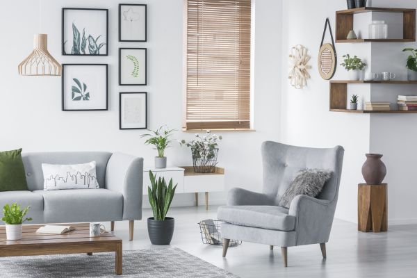 Cost of Wall Decor Hanging in Mentor